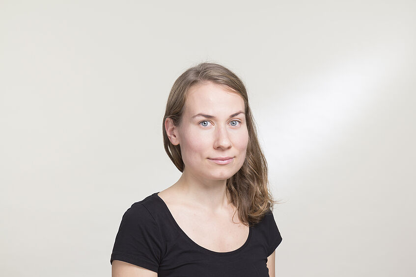 Portraitphoto of the VGSE student Zuzana Molnarova